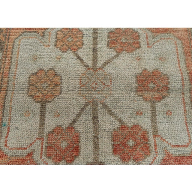 Turkish Vintage Rug 2'4" x 5'7" #20786 For Sale - Image 4 of 8
