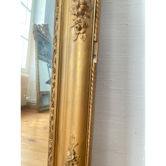 Wood Large Regency Mirror in Gilded Wood, 19th Century For Sale - Image 7 of 12