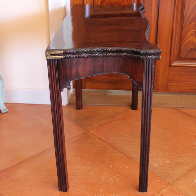 English Georgian Serpentine Mahogany Game Table With Carved Rosette Edge For Sale - Image 3 of 14