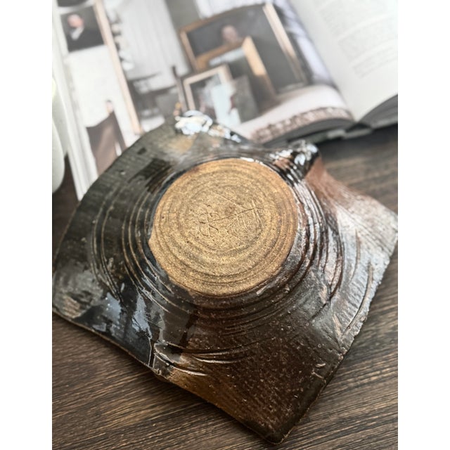Contemporary 1970s Signed Studio Pottery Bowl by Bartlett – Heavy Organic Modern Stoneware, Caramel & Colbalt Glaze For Sale - Image 3 of 3