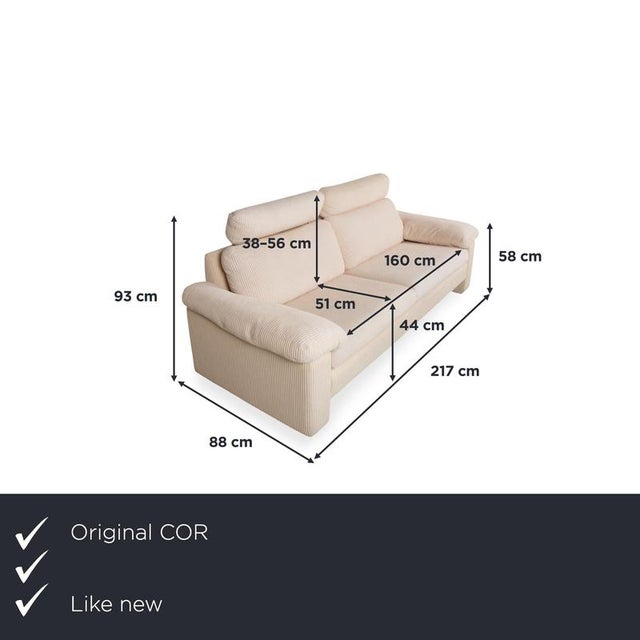 Bring a true piece of design history into your home with this beige-cream COR Conseta sofa. Designed by Friedrich-Wilhelm...