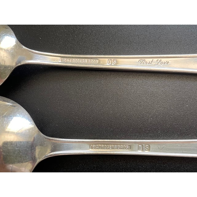1930s 81 Pieces 1847 Rogers Bros. First Love 1937 Silverplate Flatware Set - Service for 10 For Sale - Image 5 of 14