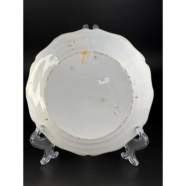 Blue French Faience Plate with Polychrome Grapevine Decoration from La Rochelle, 18th Century For Sale - Image 8 of 9