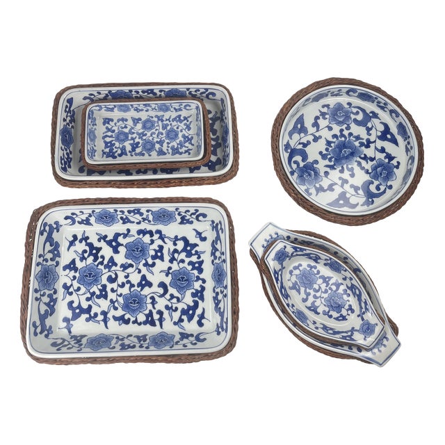 Ceramic Serving Platters in White and Blue Floral Pattern with Woven Wicker Mount, 1980, Set of 6 For Sale