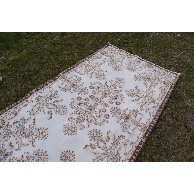 Vintage Floral Turkish Sparta Rug 3'10" X 7'1" For Sale In Philadelphia - Image 6 of 11