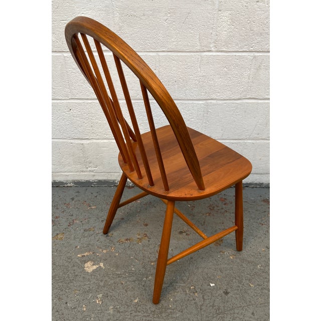 Mid-Century Scandinavian Spindle-Back Dining Chairs by Kvist Møbler For Sale In New York - Image 6 of 14