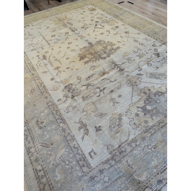 Oushak carpets, also known as Ushak or Usak carpets, are renowned for their timeless beauty, rich history, and exceptional...