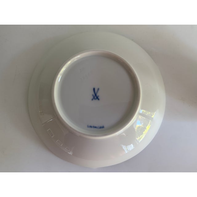 Modern Form Wellenspiel Blue Flower Coffee Cup with Saucer and Plate from Meissen, 1990s, Set of 3 For Sale - Image 3 of 13