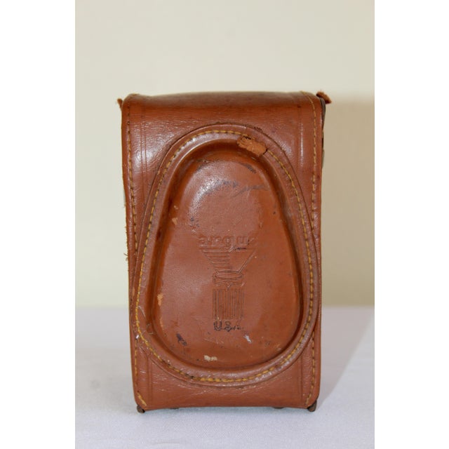 Vintage Argus Argoflex Twin Lens Reflex (Tlr) Camera – Bakelite 120 Film Camera With Argus Anastigmat Lens, Made in Usa, Circa 1950–1952 For Sale - Image 15 of 16