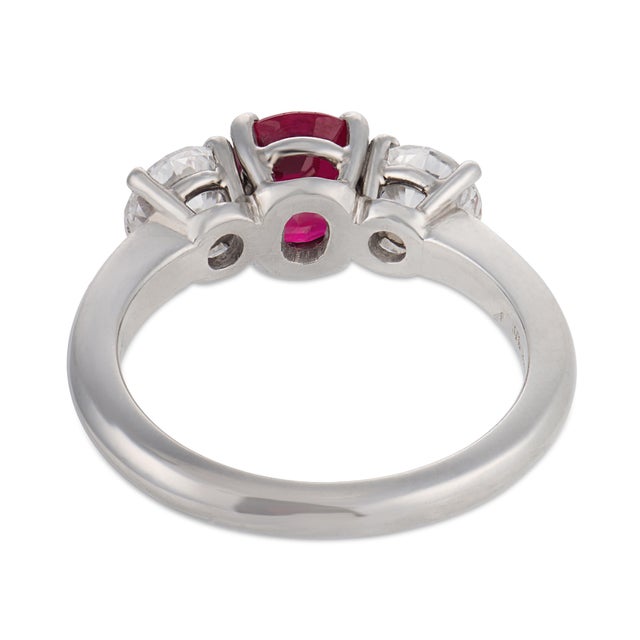 Vintage Gia 1.25 Carat Burma Ruby Diamond Platinum Three Stone Ring, Size 6.5 For Sale In Los Angeles - Image 6 of 6