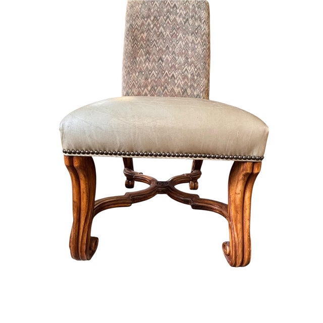Late 20th Century Vintage Chairish Title French Provincial Carved Wood & Leather High-Back Side Chair For Sale - Image 5 of 8