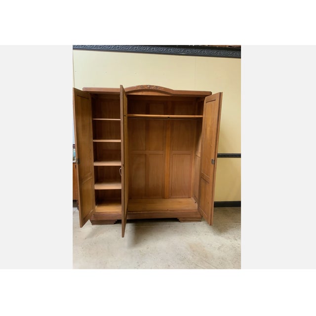 1930s Vintage Art Deco Wardrobe in Oak, 1930 For Sale - Image 5 of 12