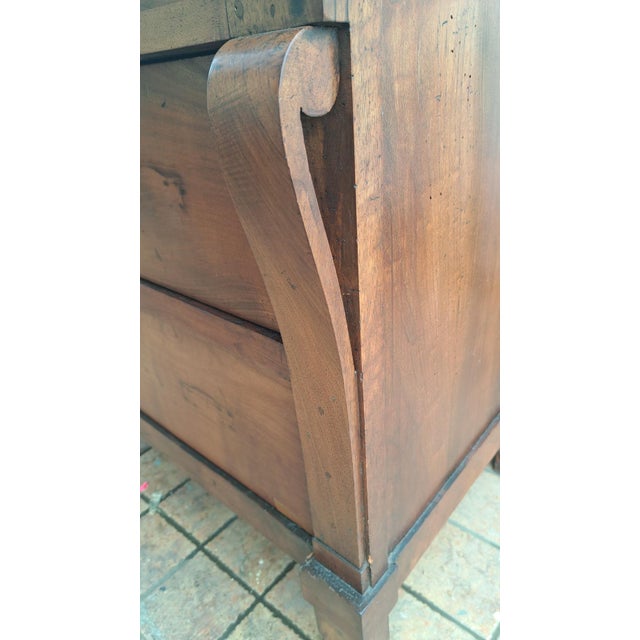 Antique Chest of Drawers in Walnut, 1800s For Sale - Image 5 of 6