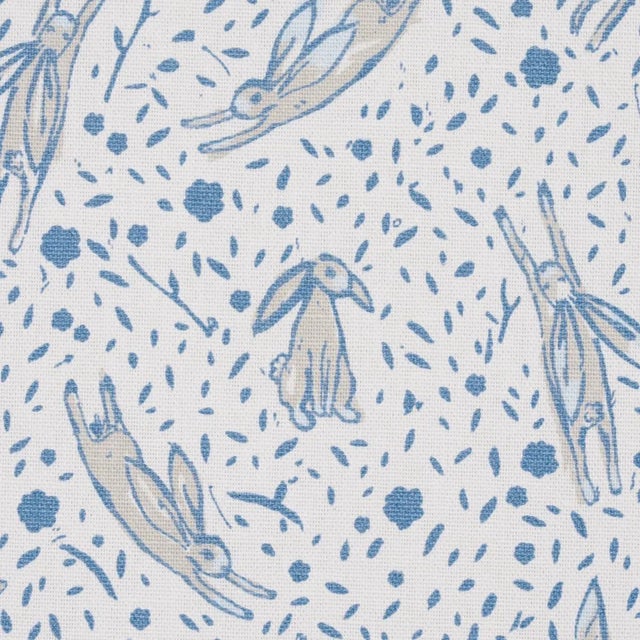 Marie-Chantal’s Rabbit High-Performance Print is a cheery small-scale critter pattern on a lovely cotton-linen ground....