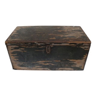 Rustic Primitive Wood Storage Chest For Sale