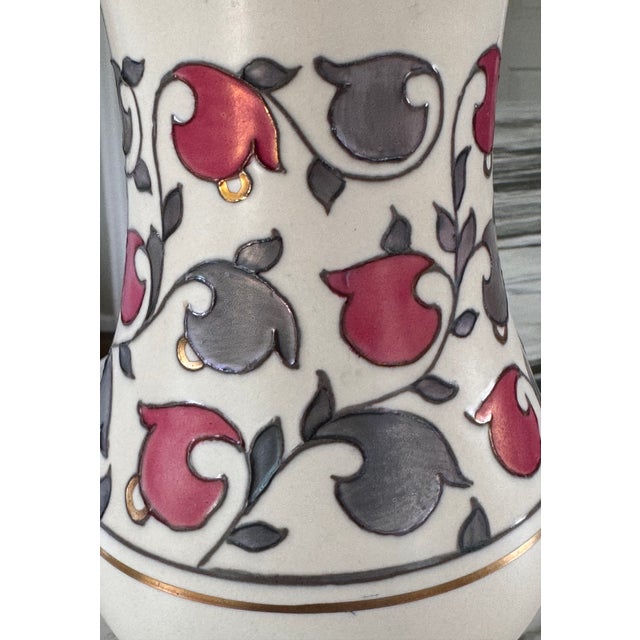 Art Deco Charlotte Rhead 1930's Made in England Oyster Pattern Crown Ducal Vase For Sale - Image 3 of 13