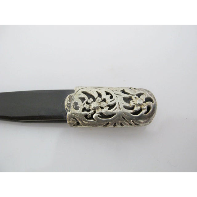 Metal Vintage Natural Horn Sterling Silver Floral Mounted Caviar Serving Spoon Set of 5 For Sale - Image 7 of 13
