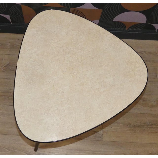Brown Kidney-Shaped Cocktail Table with Pink Formica Top and Brass Details, 1950s For Sale - Image 8 of 11