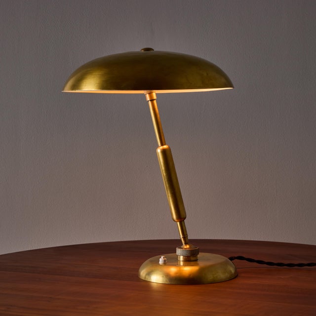 Metal 1940s Giovanni Michelucci Patinated Brass Adjustable Banker Lamp for Lariolux For Sale - Image 7 of 18