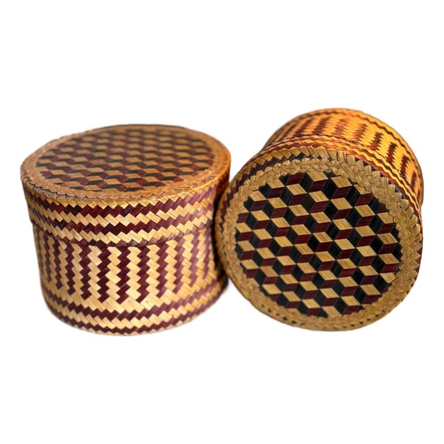Early 1900s American Woven Straw Nesting Boxes W Geometric Pattern, Set of 2 For Sale