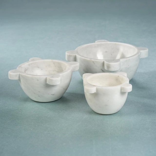 Keep this versatile bowl at hand for preparing and serving dips, sauces, and small snacks. Crafted of durable marble,...