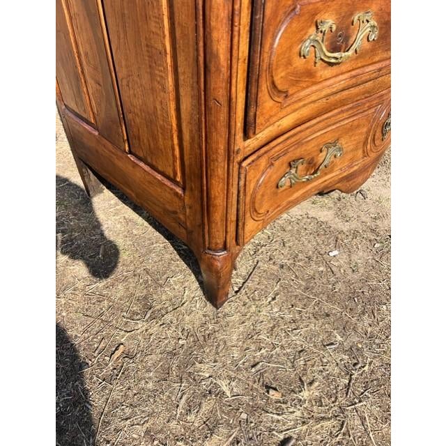 18th Century French Provincial Louis XV Solid Walnut Chest of Drawer / Commodes For Sale - Image 6 of 15