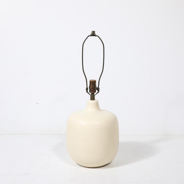 1960s Mid-Century Off White Glazed Ceramic Table Lamps by Lotte & Gunnar Bostlund For Sale - Image 5 of 17