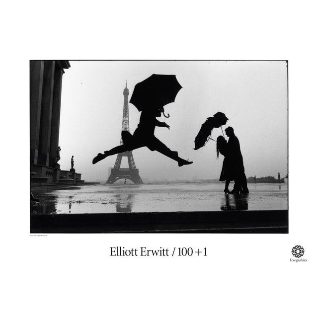 Elliott Erwitt Umbrella Poster Dimensions: 27 x 19,6 in / 70 x 50 cm Sold unframed