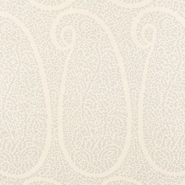 Sample - Schumacher Ambala Paisley Sisal Wallpaper in Slate For Sale