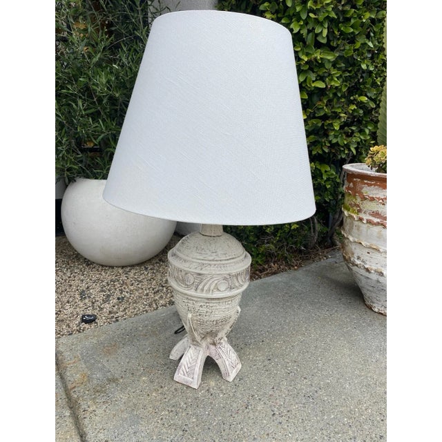 Vintage White and Gold Leaf Painted Ceramic Lamp For Sale - Image 10 of 10