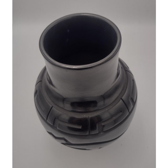 Sculpture Materials Signed Sherry Tafoya Santa Clara Pueblo Monumental Carved Blackware Avanyu Vase For Sale - Image 7 of 8