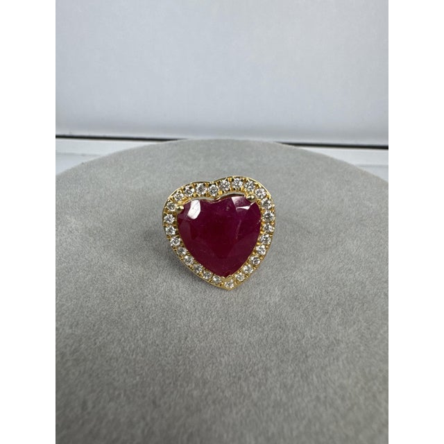 11.57 CTW Diamond & Heart-Shaped Ruby Halo Ring 18k Yellow Gold, Size 6 For Sale In Washington DC - Image 6 of 8