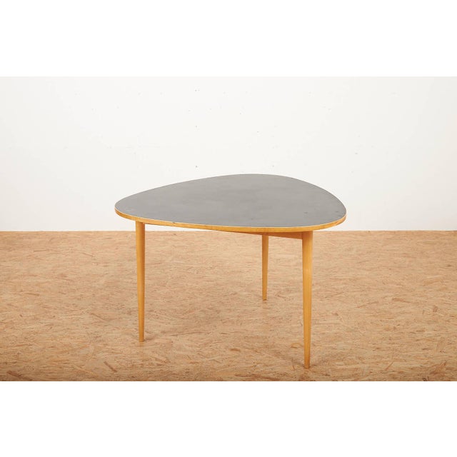 Three-Round Table Dining Table with Maple Frame and Wooden Top Covered with Black Linoleum by Max Bill for Horgen Glarus, 1949 For Sale - Image 15 of 15