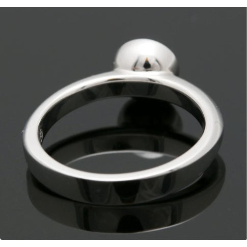18k White Gold Diamond Solitaire Ring, Size 7 For Sale In Seattle - Image 6 of 8