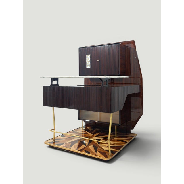Mid-Century Italian Bar Cabinet with Stools attributed to Osvaldo Borsani, Set of 3 For Sale - Image 9 of 18