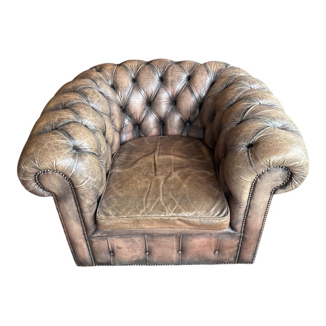 Chesterfield 3-Seater Sofa and Club Chair in Leather, Set of 2 For Sale - Image 5 of 11