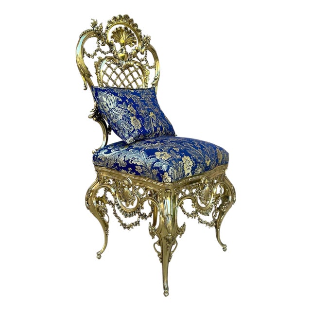 1930s Italian Rococo Style Giltwood Chair with Rich Blue Damask Upholstery For Sale