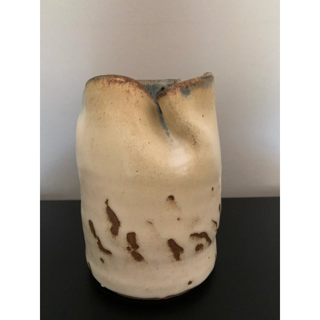 Stunning hand crafter vase. Perfect for any room in your house.