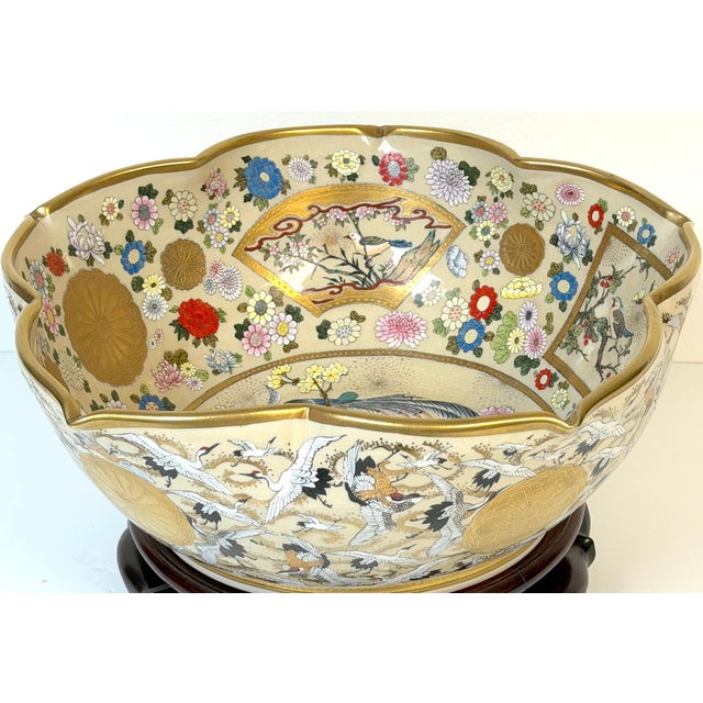 Exceptional Monumental Meiji Period Kyoto Satsuma Bowl, Attrib. Kinkozan Studio For Sale - Image 14 of 16