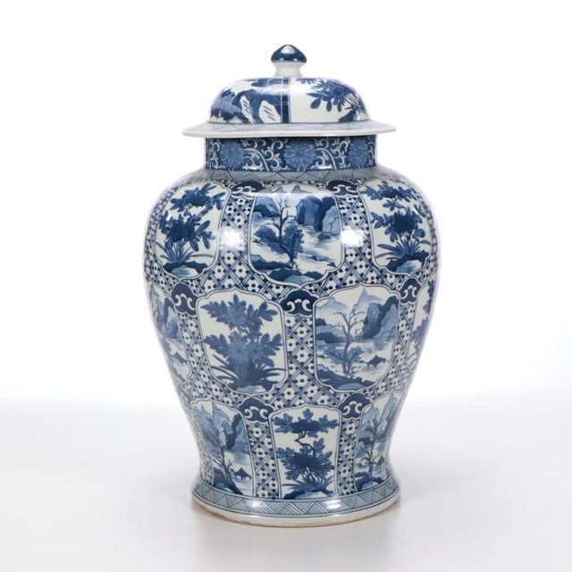 Ceramic Large 20th Century Guangxu Chinese Export Porcelain Blue & White Vase and Cover For Sale - Image 7 of 12
