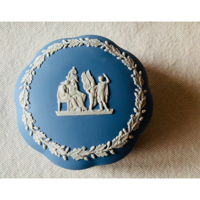 Vintage Wedgwood Blue Jasperware Scalloped Trinket Box - East Hampton Estate Find For Sale - Image 11 of 18