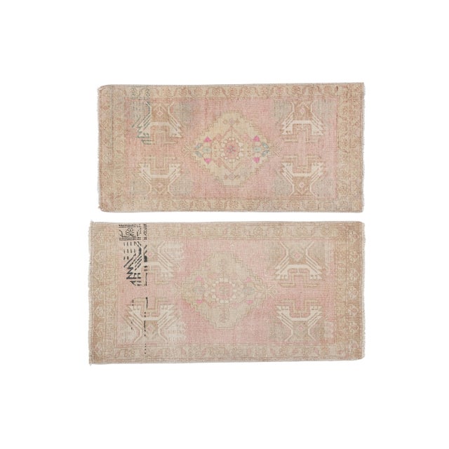 - Vintage Faded Turkish Small Rug Carpet - Kitchen Rug 1'8''x3'3'' - 1'9''x3'3'' -1.6 x 3.2 ft./ 50 x 100 cm / 21'' x 39''...