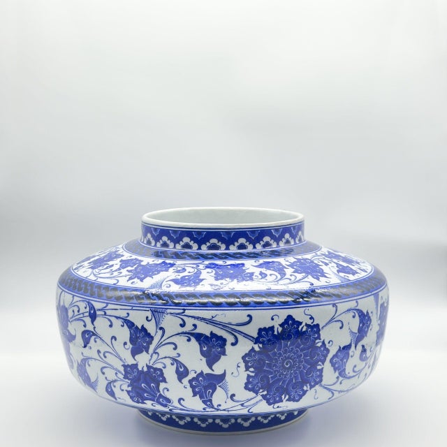 Handmade Ceramic Oversized Squat Lidded Vase – Wide “Potiche” Form with Blue & White Baba Nakkas Floral Design For Sale - Image 6 of 7