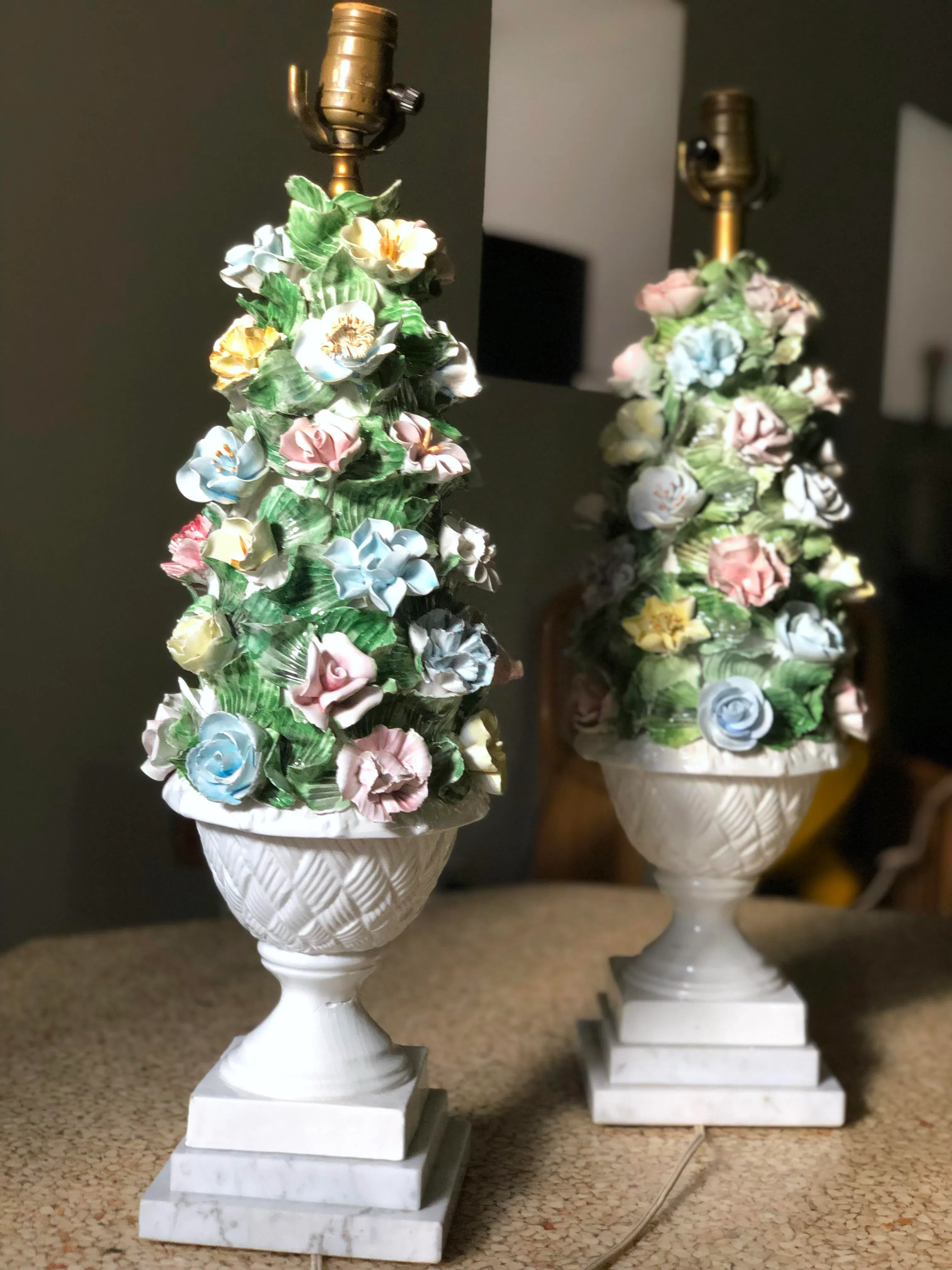 Capodimonte イタリア製　白薔薇　額入り　壁掛け　ドイツ購入品 1950s Mid Century Modern Italian Capodimonte Porcelain Topiary