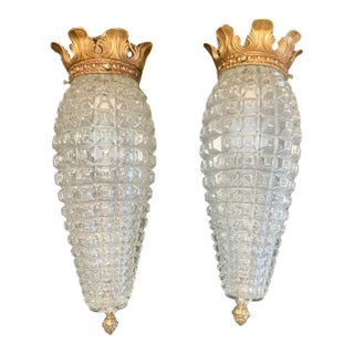1950s Pair of Hollywood Regency Gilt Metal & Prismatic Glass Pendant Light Pinneapple Form For Sale