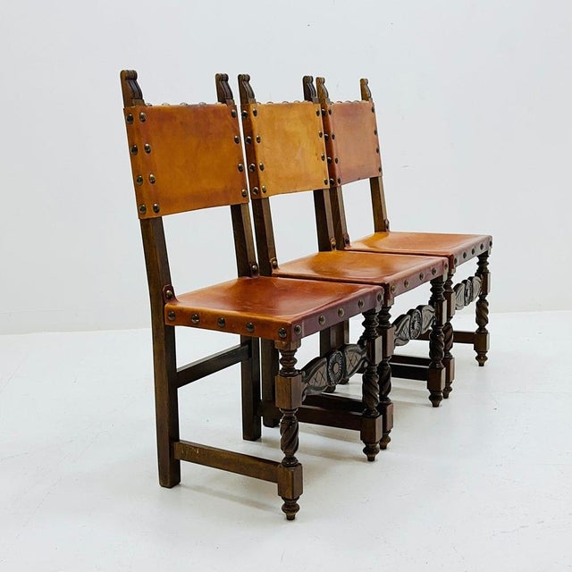 Antique Swedish Folk Art Farm Country Dining Chairs in Pine and Tan Leather, 1890s For Sale - Image 4 of 11
