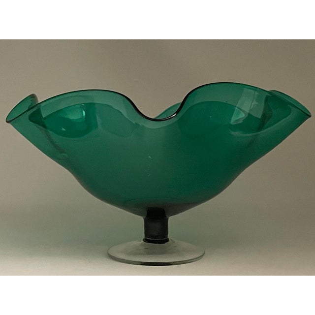 1950s Vintage Blenko Emerald Green Art Glass Centerpiece Bowl For Sale - Image 5 of 10