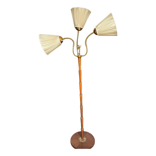 Swedish Art Deco Brass and Teak Floor Lamp from Ystad-Metall, 1940s For Sale