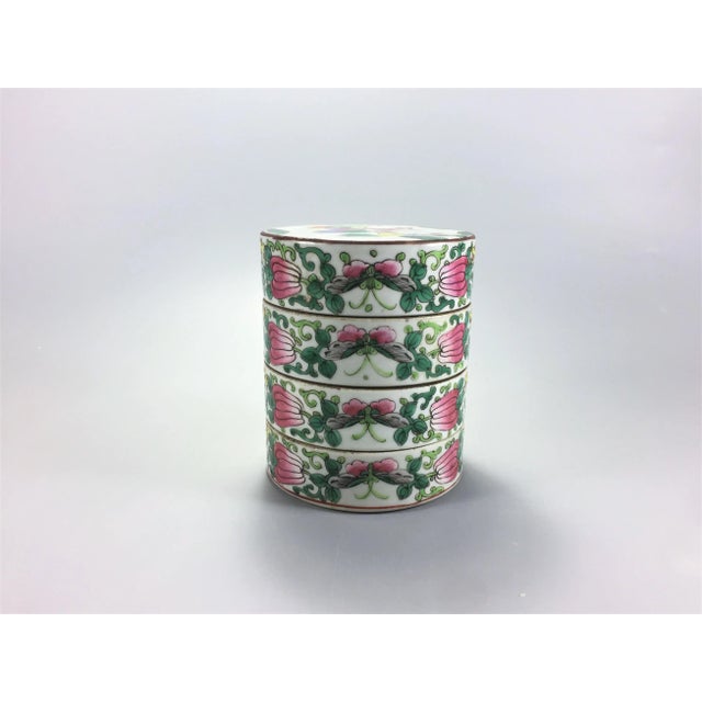 Chinese 19th Century Chinese Famille Rose Porcelain 'Double-Happiness‘ Sweetmeat Stacking Box For Sale - Image 3 of 13