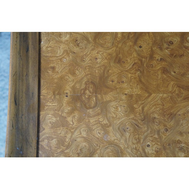 1970s Rare Pair Baker Furniture Queen Anne Walnut Burl Vitrine Display Accent Tables For Sale - Image 15 of 18